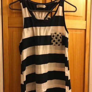 Women's cute sleeveless top